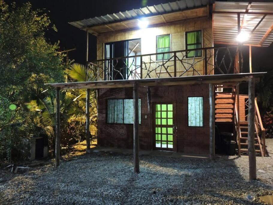 Cayo Ecovillage Puerto Cayo Esterno foto
